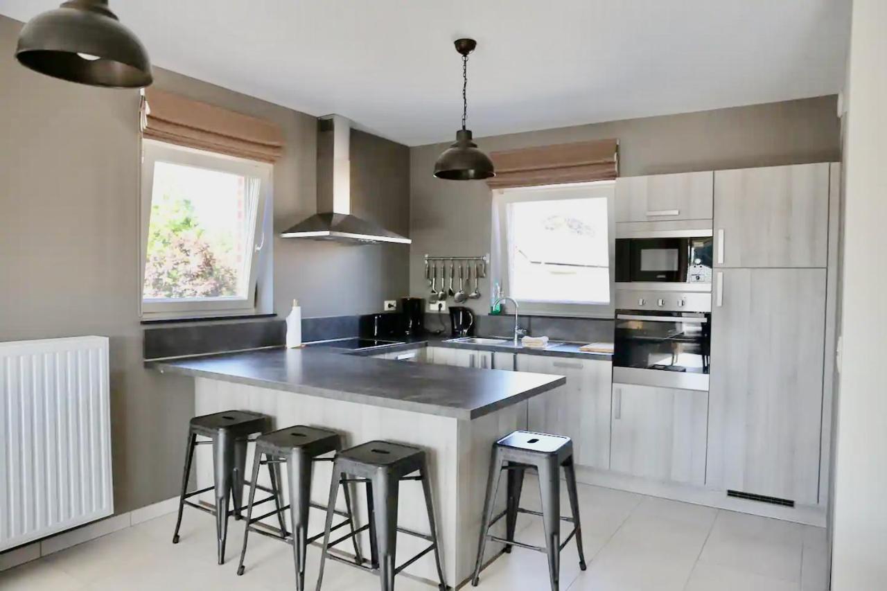 Loft En Duplex Avec Terrasse 3 Chambres Proche Pairi Daiza 몽스 외부 사진